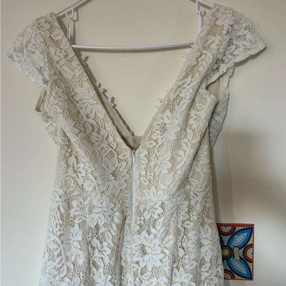 NWT!!! Lulus Wedding Dress- L 😍 - Picture 10 of 16